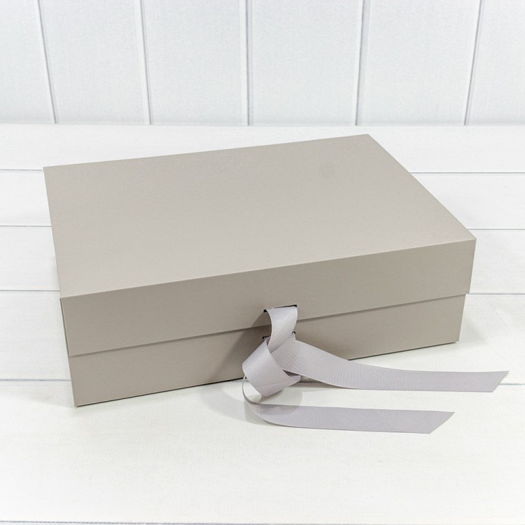 Коробка Прямоугольная 44*32*16 складная на магнитах Серый 1/24 Арт: 721361/1972