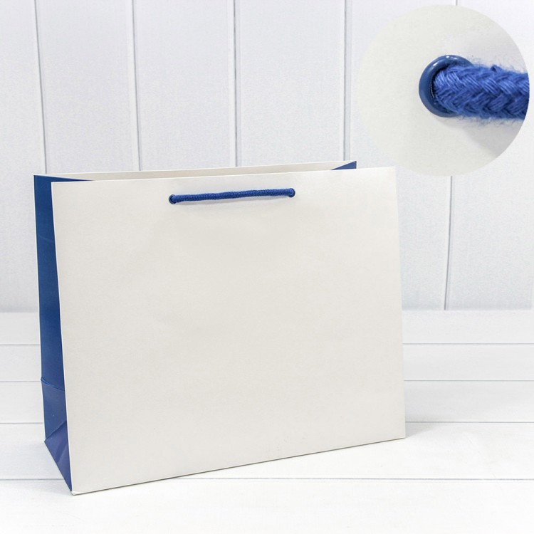 Пакет подарочный Белый/Синий 32*26*13 230г 1/20 1/120 Арт: 228CA